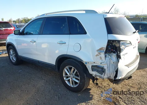 2015 Kia Sorento Lx V6 z USA, uszkodzony, nr VIN 5XYKT4A7XFG589080